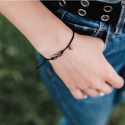 Zsinór karkötő szett díszdobozban