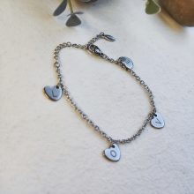 Monogramos szívecskés nemesacél karkötő