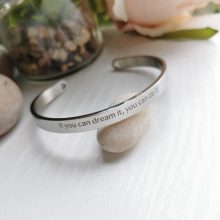 Nemesacél idézetes karkötő