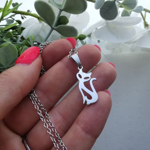 Ülő macska nyaklánc